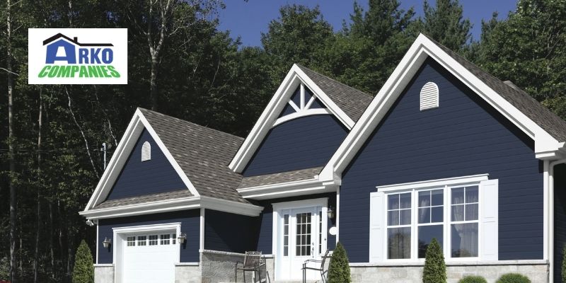 How to Prevent & Fix Faded Siding