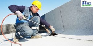 Making Repairs On Flat Roofs