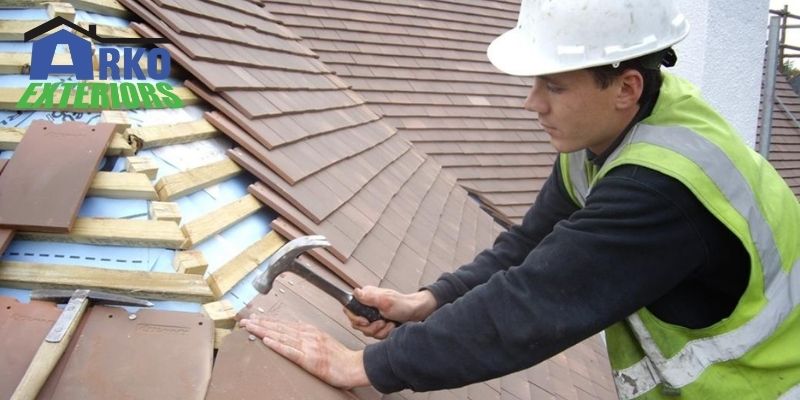 Professional for roof repairing 